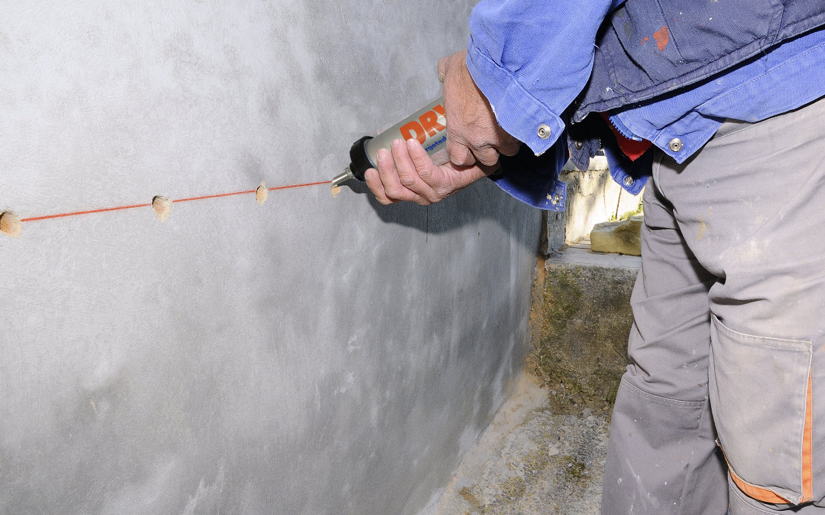 muren injecteren tegen optrekkend vocht