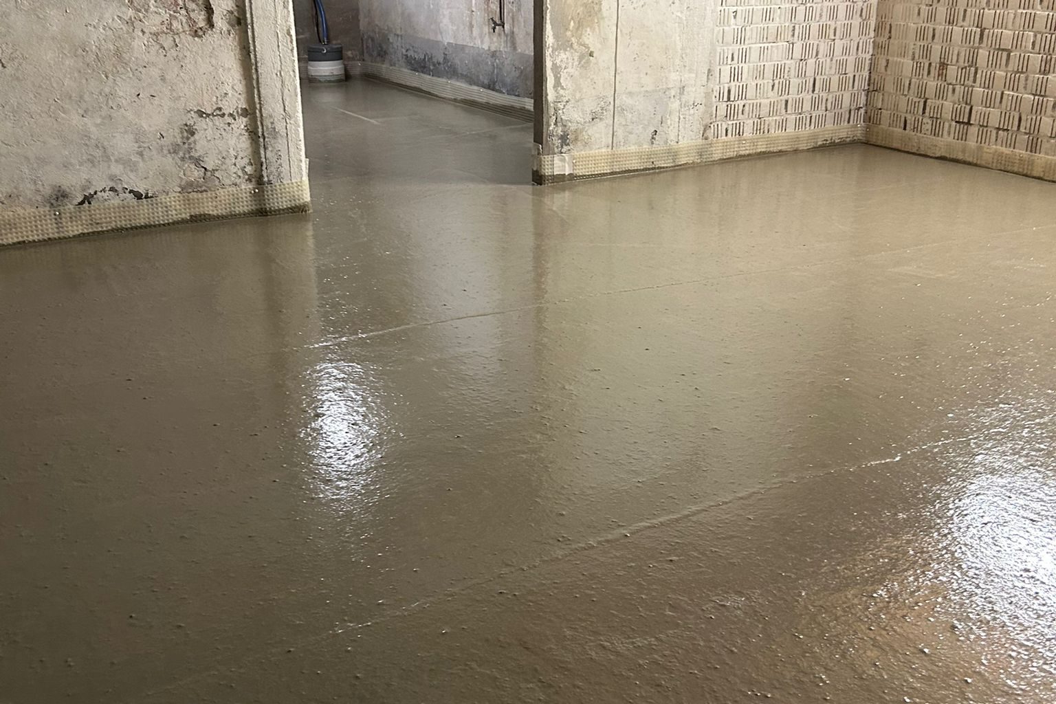 onderkappen oude muren